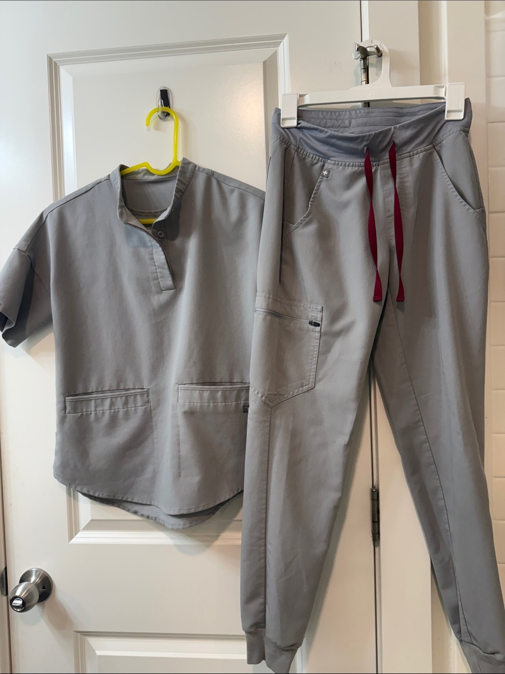 Figs Cement Gray Jogger Scrub Set